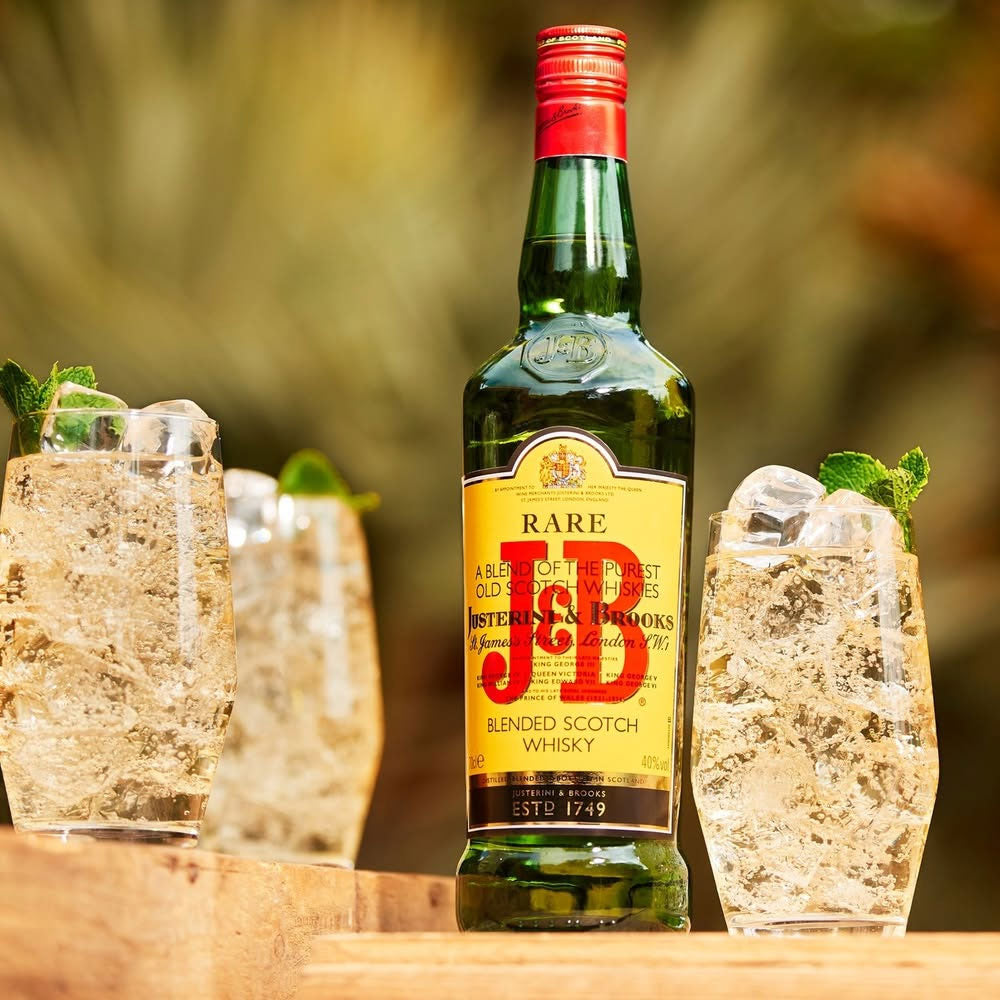 It brings together 42 single malt and grain whiskies and carefully blends them to create a subtle, smooth and complex flavour. It’s this delicate balance that gives J&B Rare its distinctive character – if we took even one whisky away, you would taste the difference.
