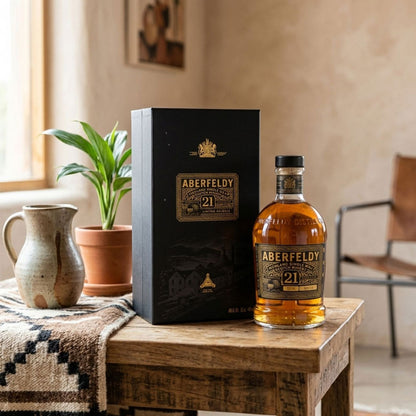 Aberfeldy 21 Year Old - This singlemalt superb dram whisky is matured in a combination of ex-Sherry and ex-Bourbon oak casks for 21 years.