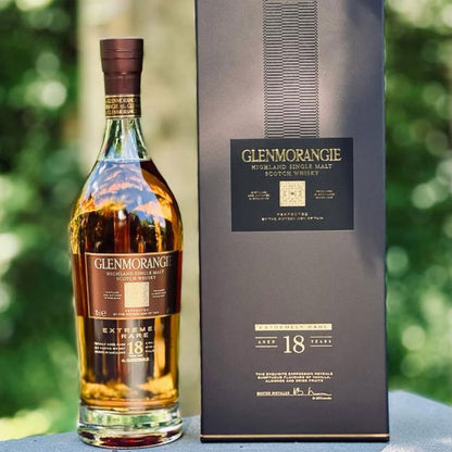 The 18 year old has always been one of the best of Glenmorangie's core range and, in common with all Glenmo's offerings these days, it really looks the part.
