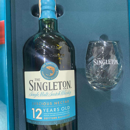 inside the box of singleton 12 gift set